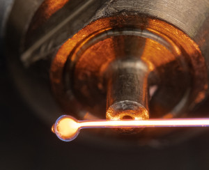 Close-up of the closed microtube plasma.