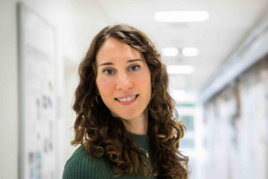 Portrait von  Flora Weber.