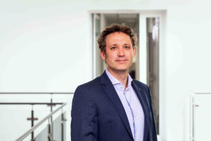 Portrait von Jun.-Prof. Dr. Robert Heyer.