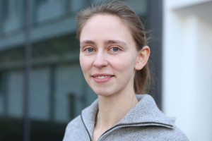 Portrait von  Nora Pauly.