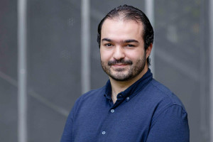 Portrait von  Farès Slimani.