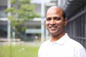 Portrait von Dr. Laxmikanth Kollipara.