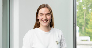 Portrait von Lara Janz.